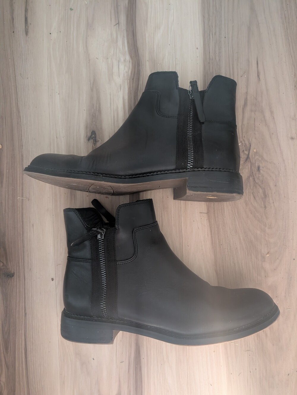 Franco Sarto Black ankle boots zip sides Size 8 Like New